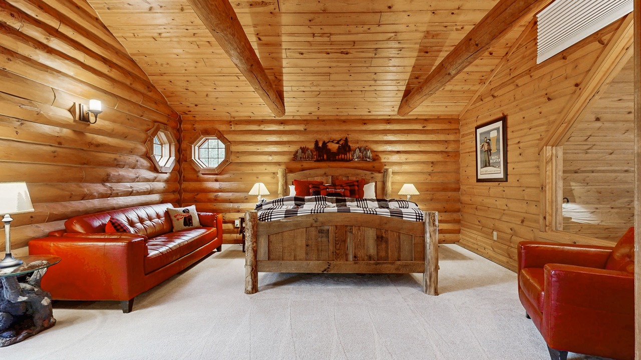 Photo of Bedroom in Three Lakes