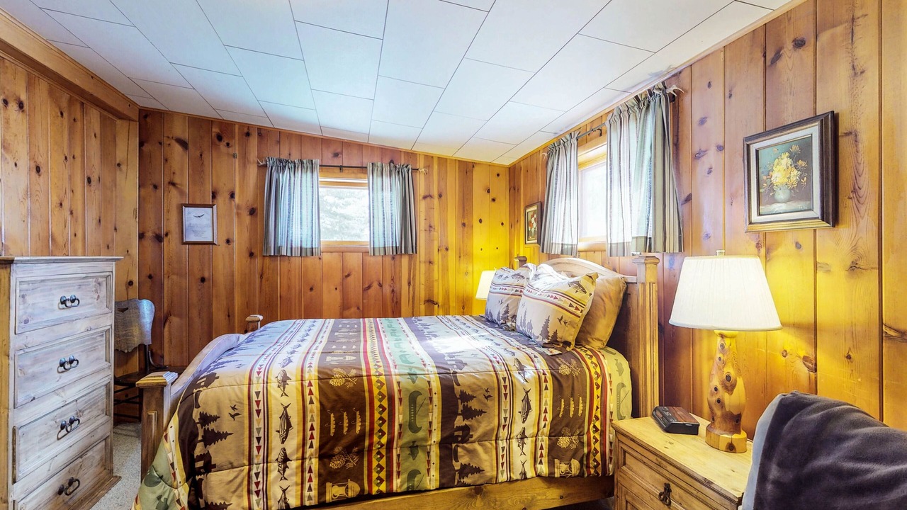 Photo of Bedroom in Green Mountain Falls