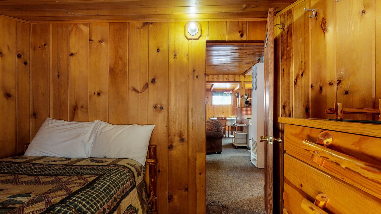 Photo of Bedroom in Green Mountain Falls