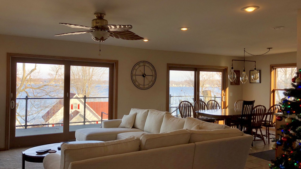Photo of Livingroom in Paw Paw Lake