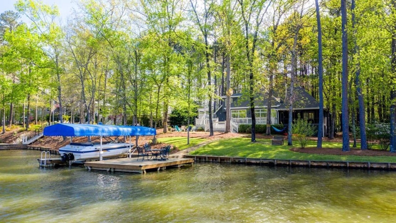 Photo of Others in Reynolds Landing