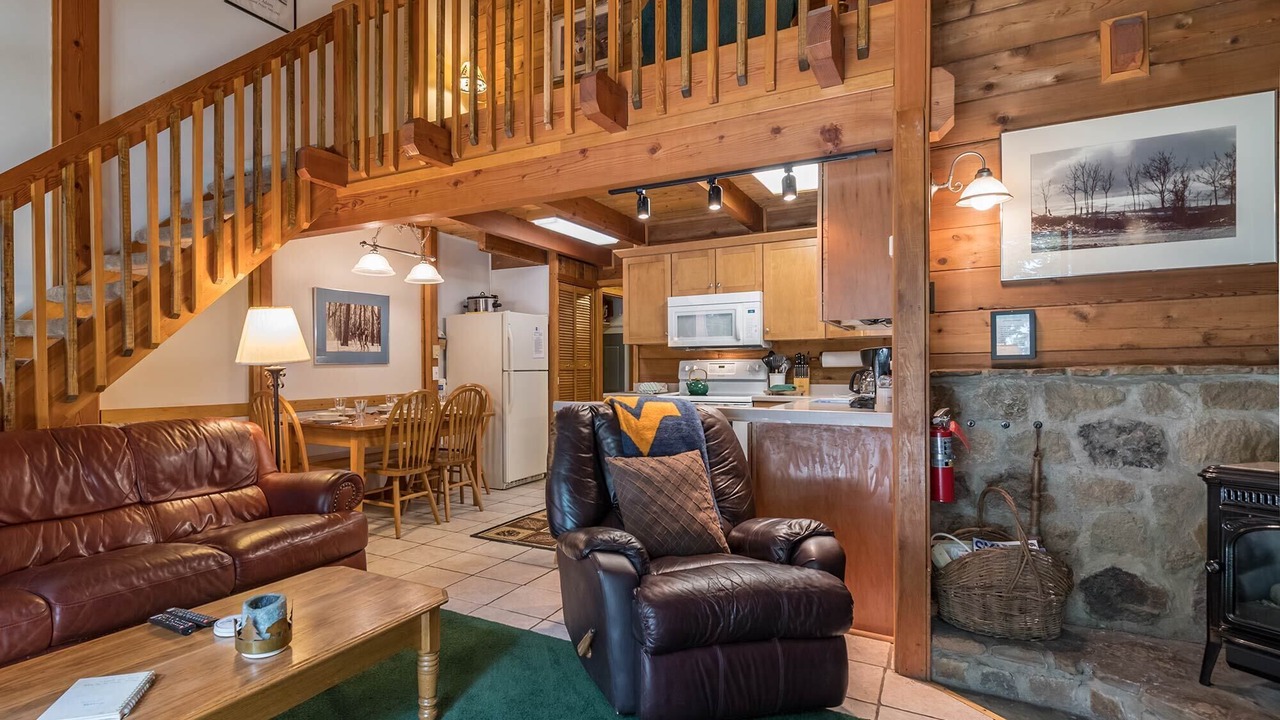 Photo of Bedroom in Snowshoe