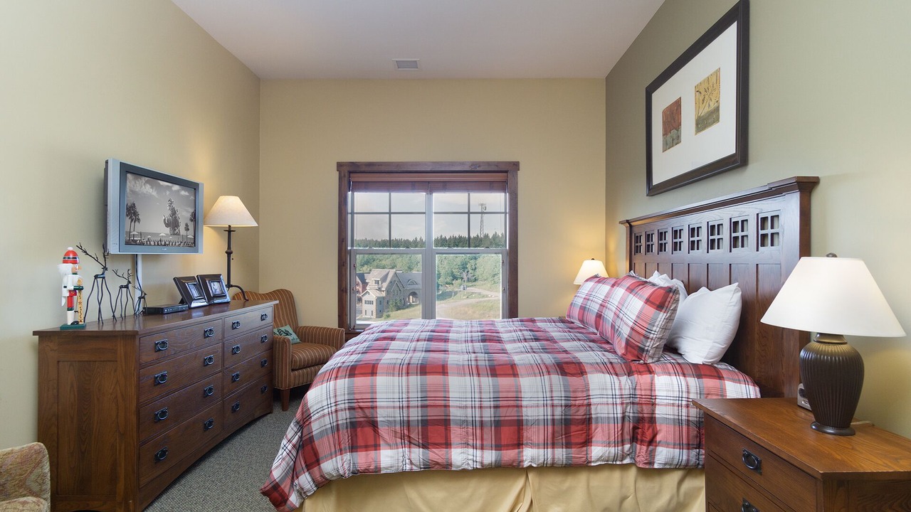 Photo of Bedroom in Snowshoe