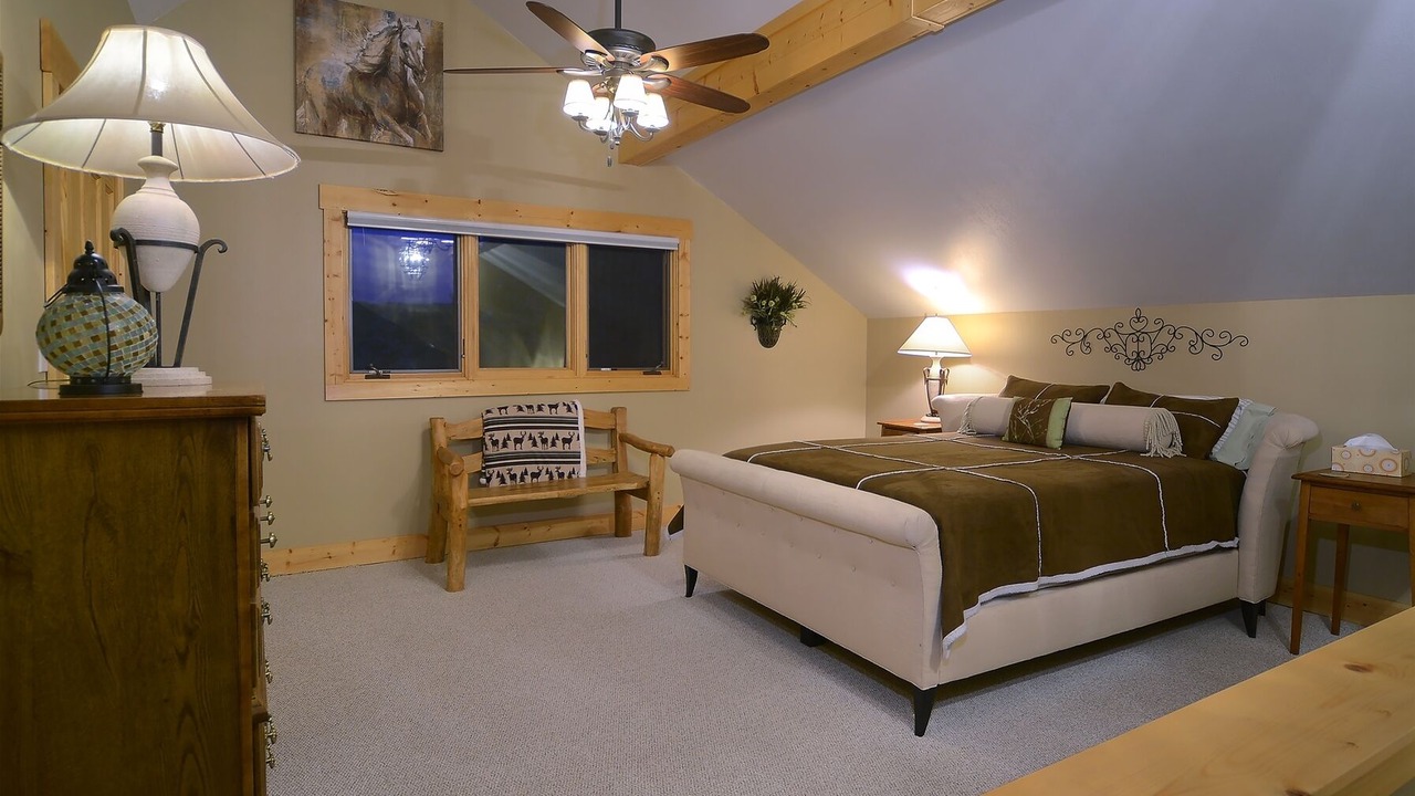 Photo of Bedroom in Gunnison