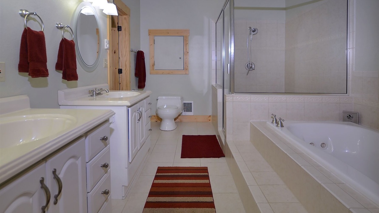 Photo of Bathroom in Gunnison