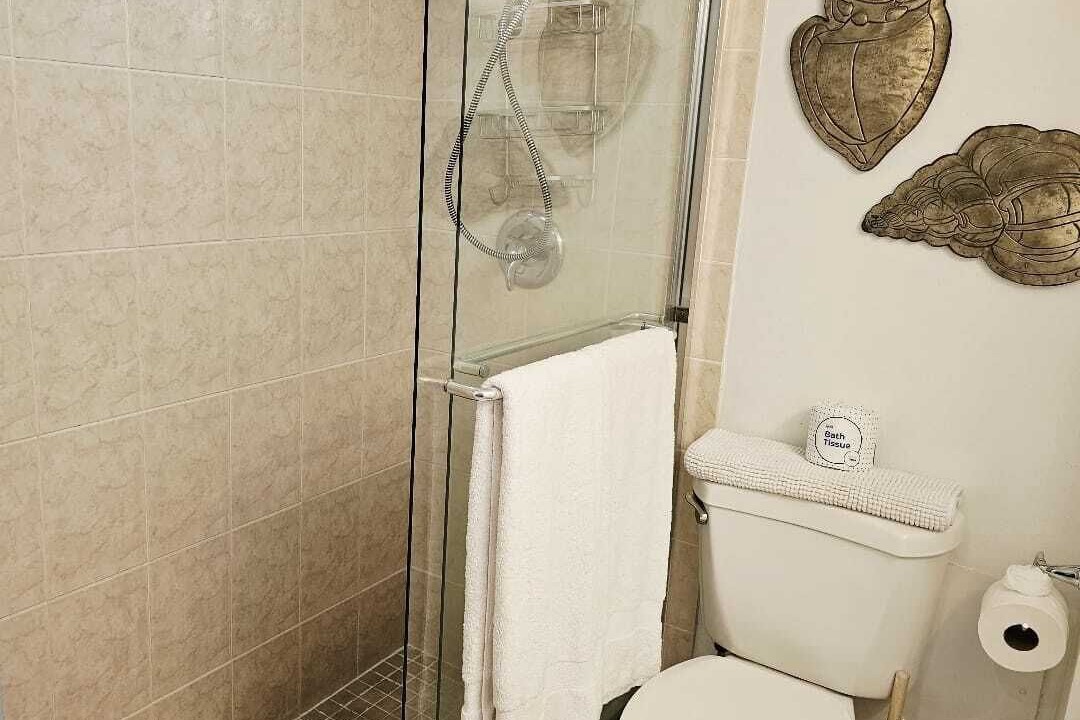 Photo of Bathroom in Galt Mile