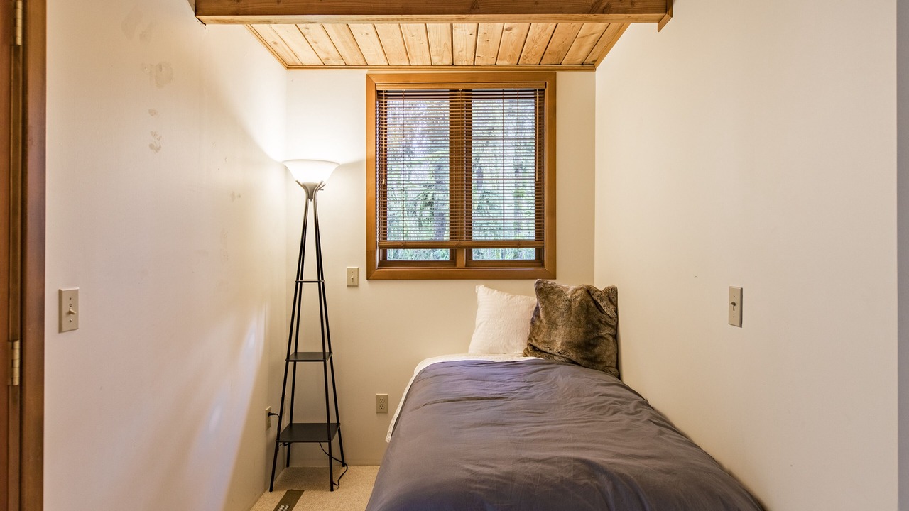 Photo of Bedroom in Glacier