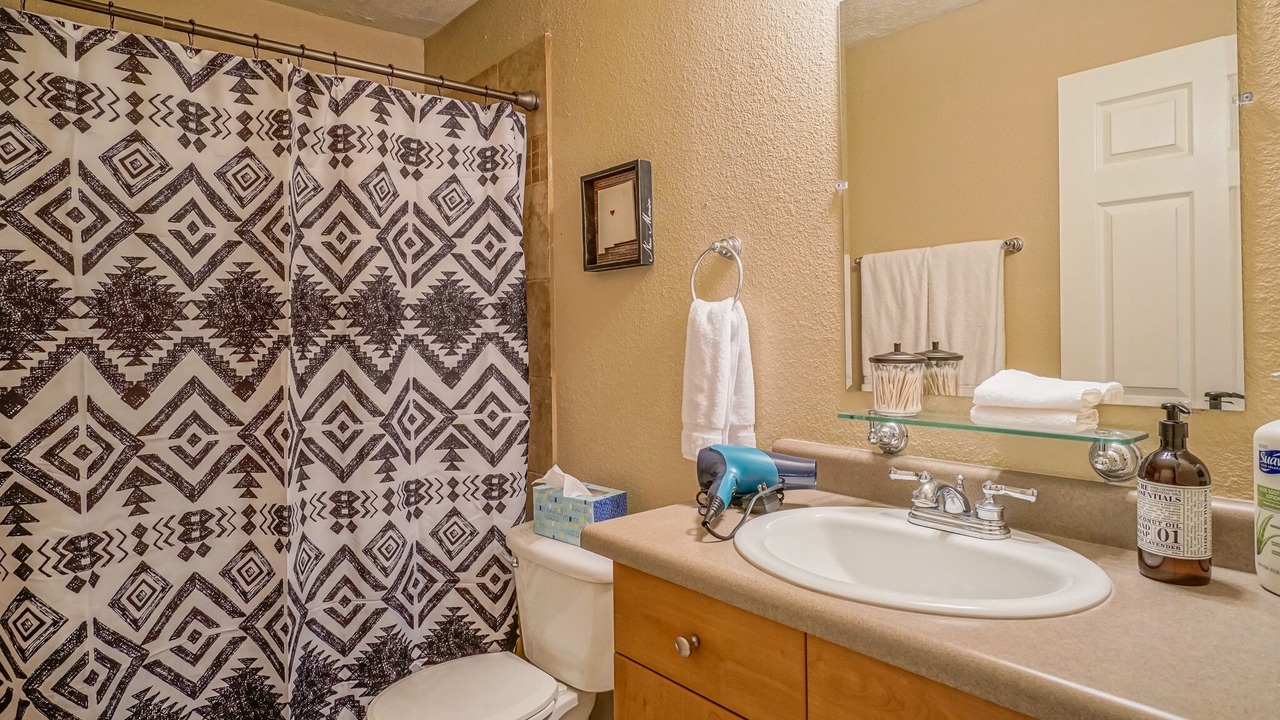 Photo of Bathroom in Uptown
