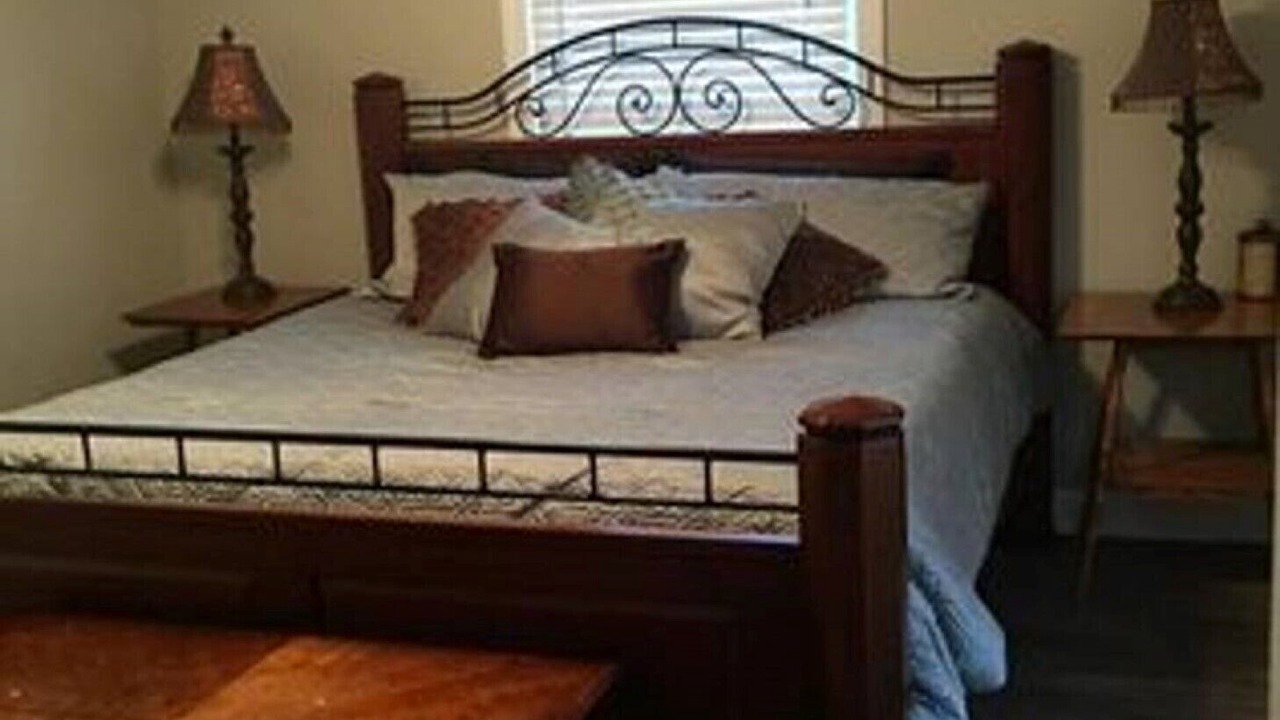 Photo of Bedroom in Cleveland