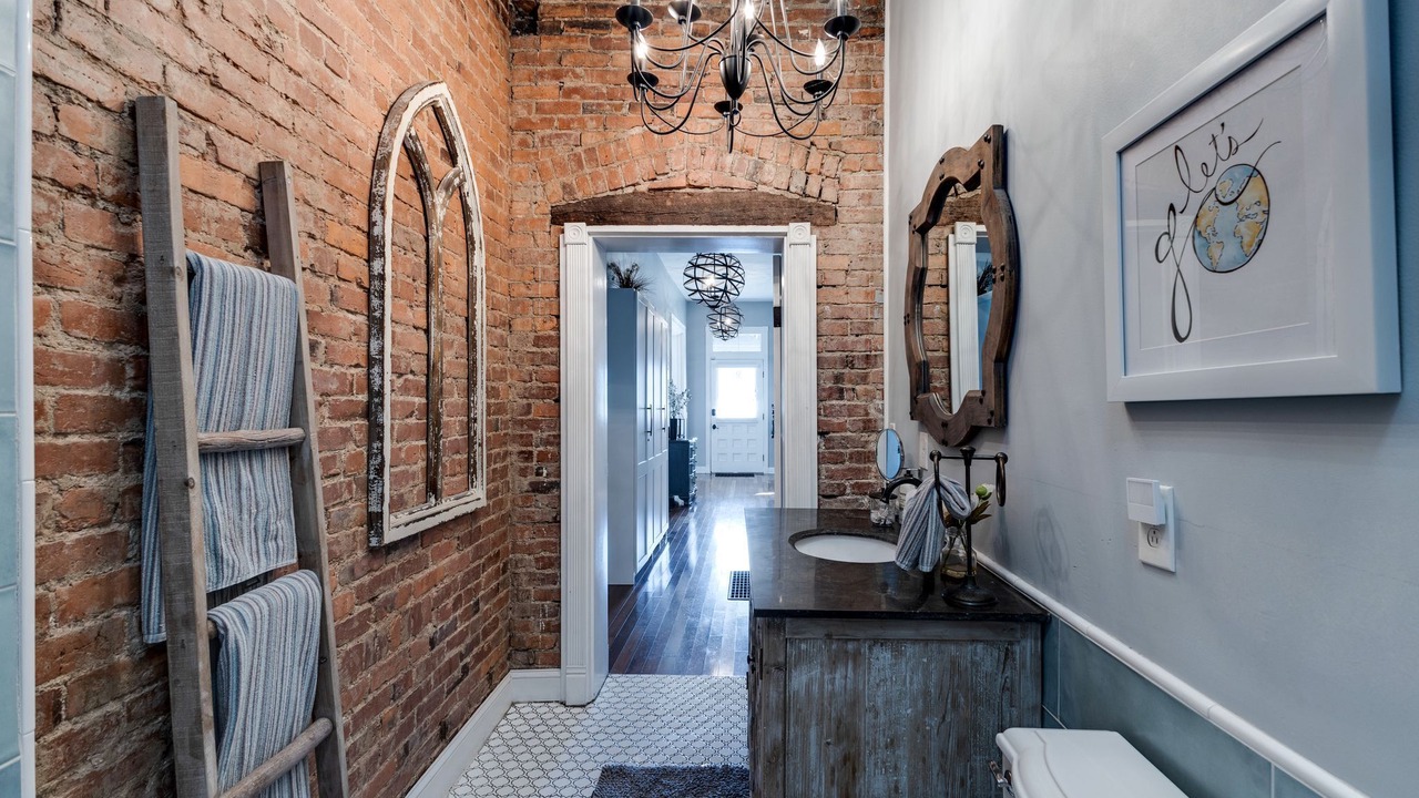 Photo of Bathroom in Edgehill