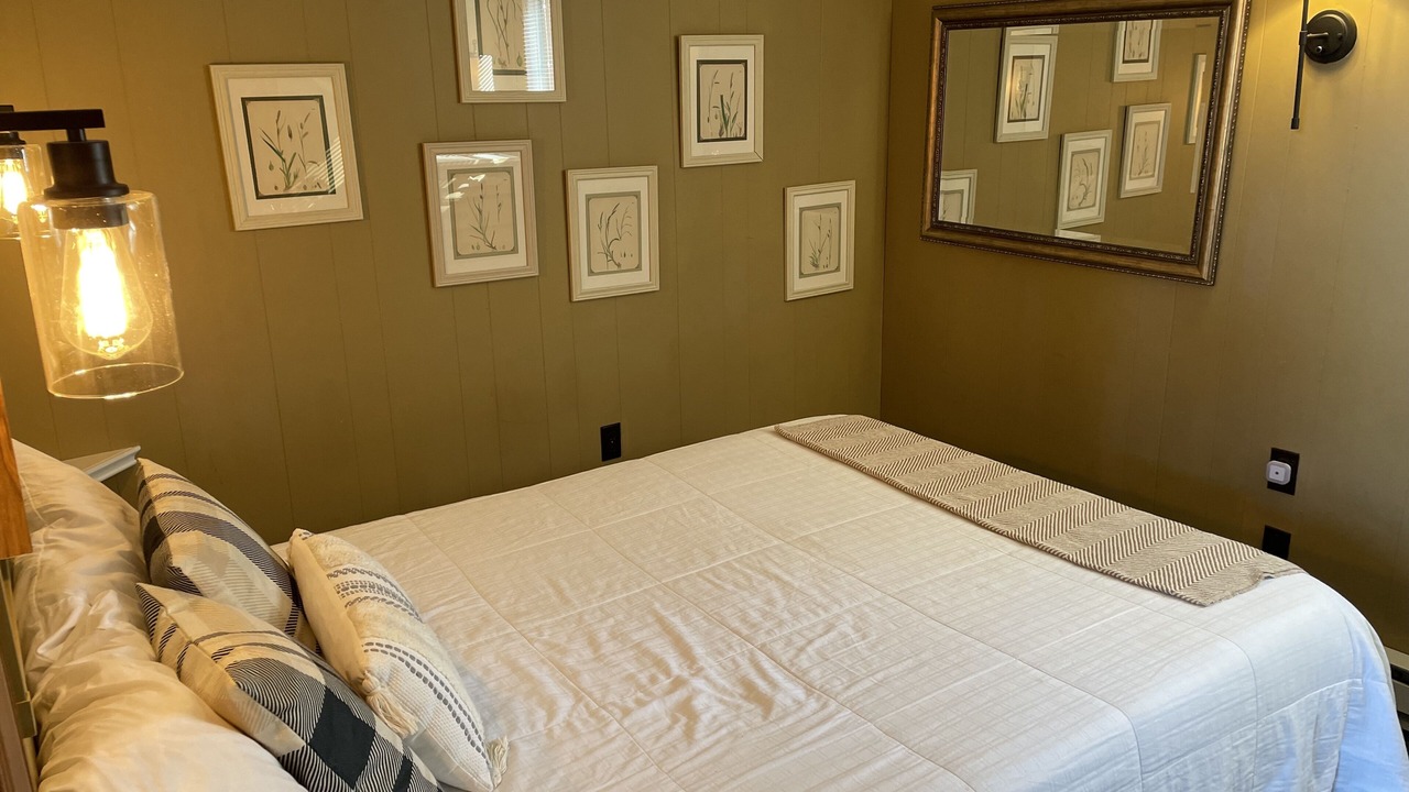 Photo of Bedroom in Elkton