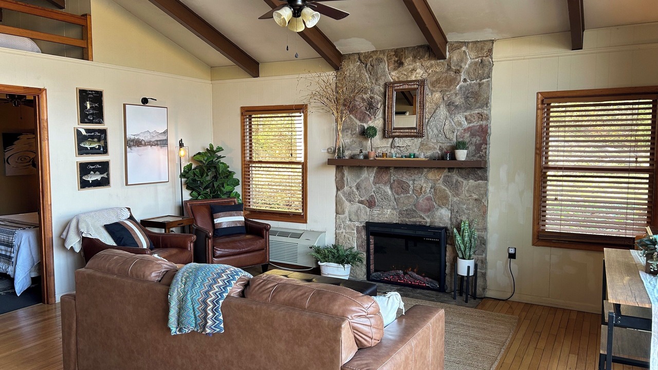 Photo of Livingroom in Elkton