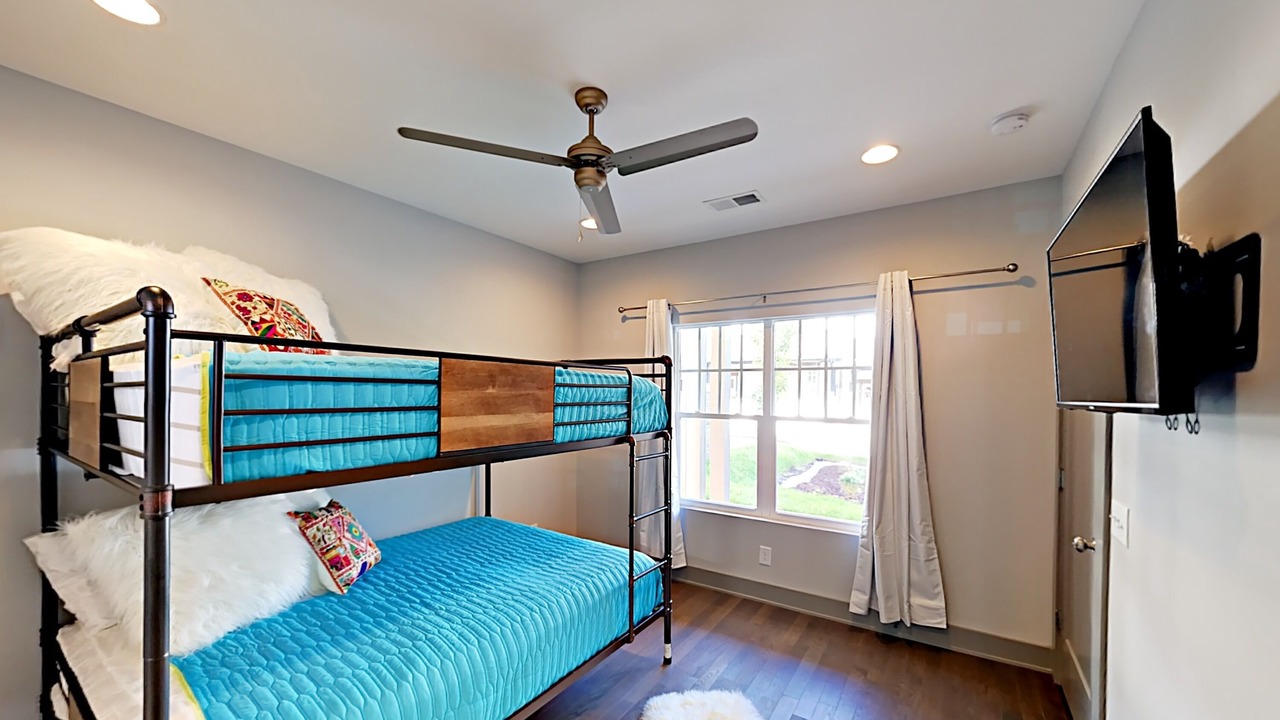 Photo of Bedroom in Historic Waverly