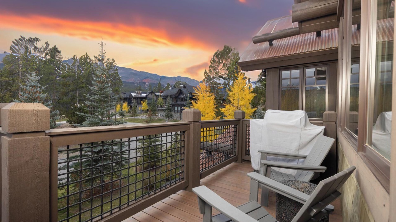 Photo of Patio Balcony in Peak 8