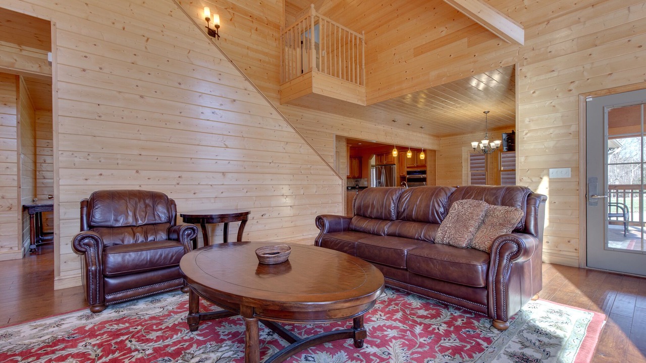 Photo of Livingroom in Rocky Grove