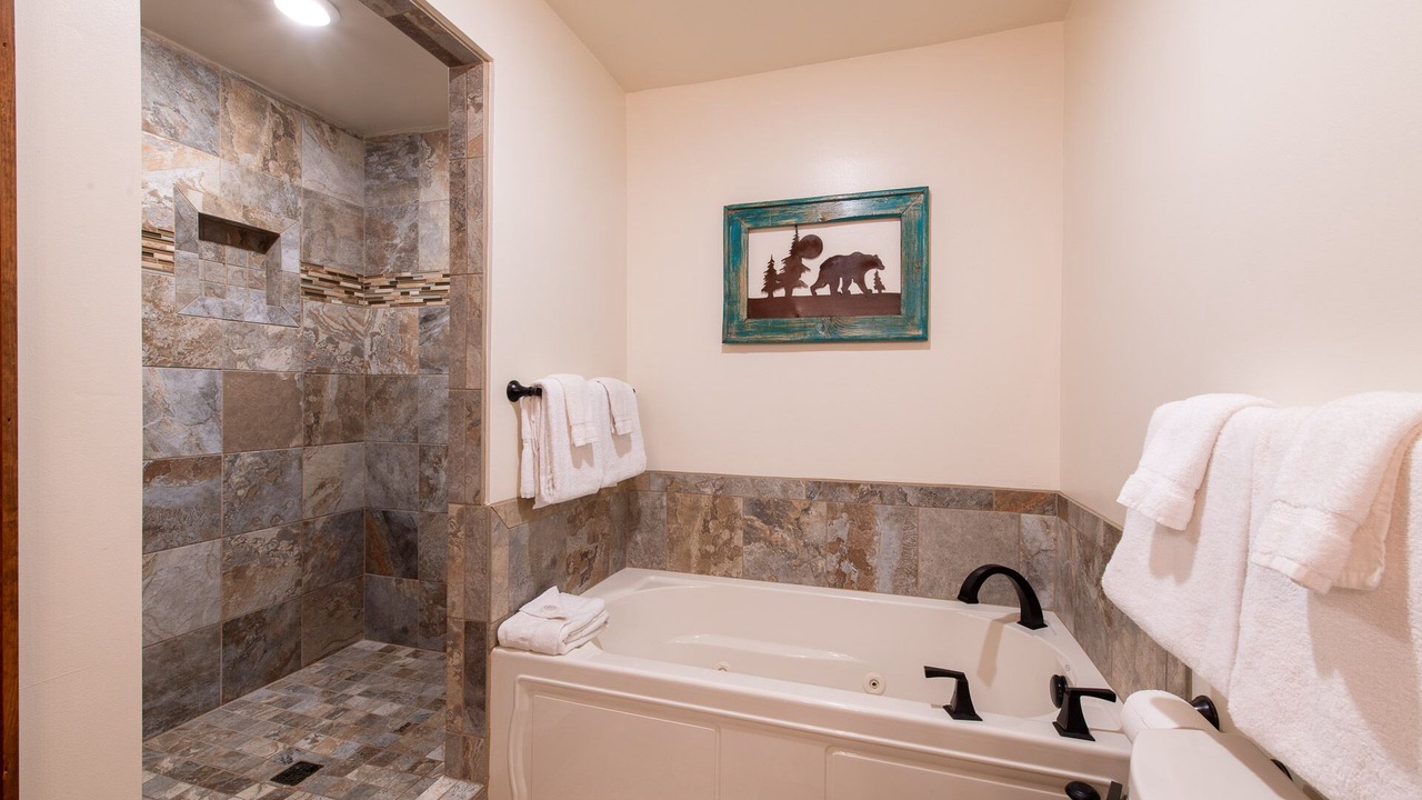 Photo of Bathroom in Aspen Brook
