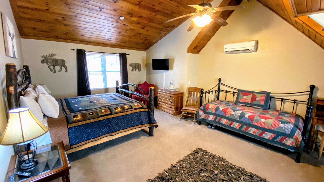 Photo of Bedroom in Dahlonega