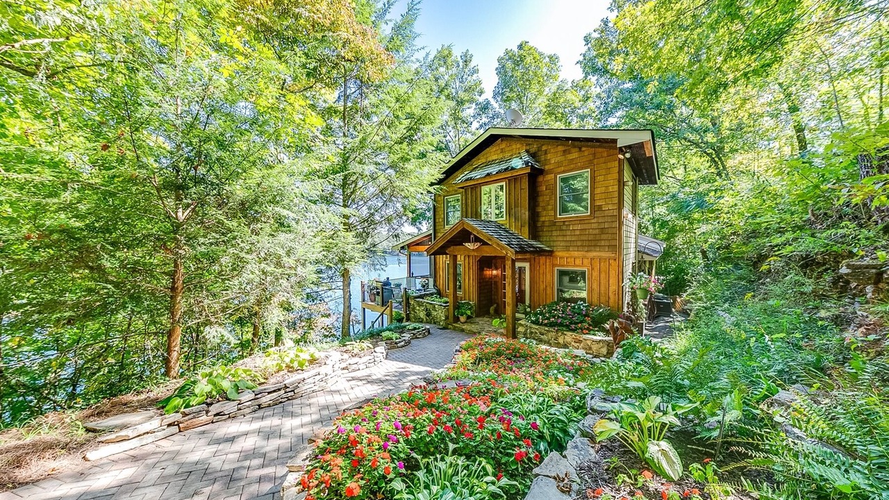 Photo of Outdoor in Clarkesville