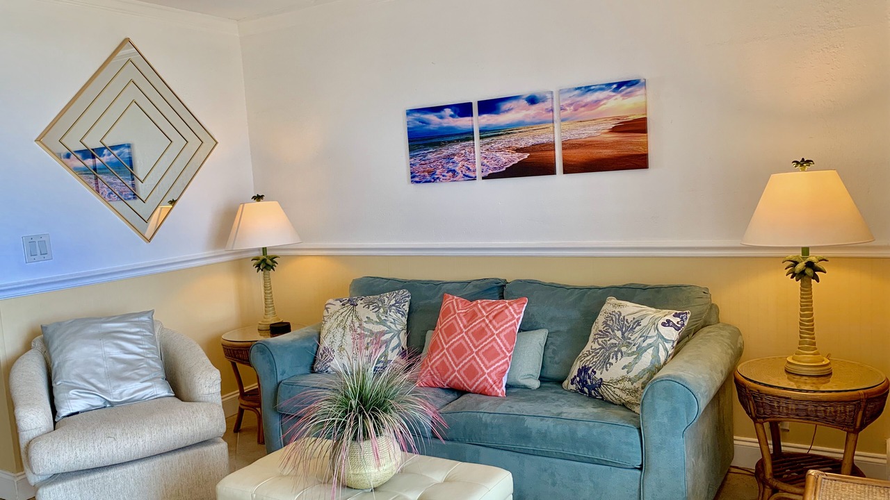 Photo of Livingroom in Crescent Beach