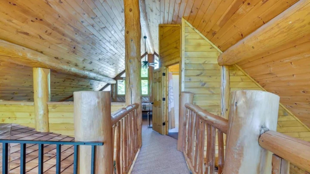 Photo of Others in White Oak Lodge