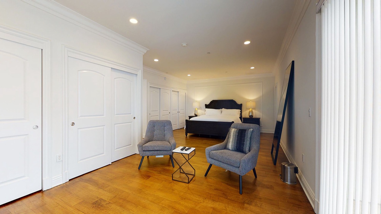 Photo of Bedroom in Pico - Robertson