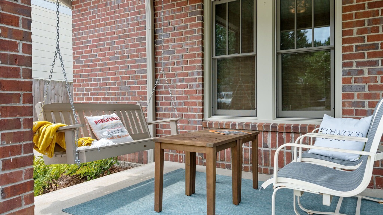 Photo of Outdoor in Hillsboro Village
