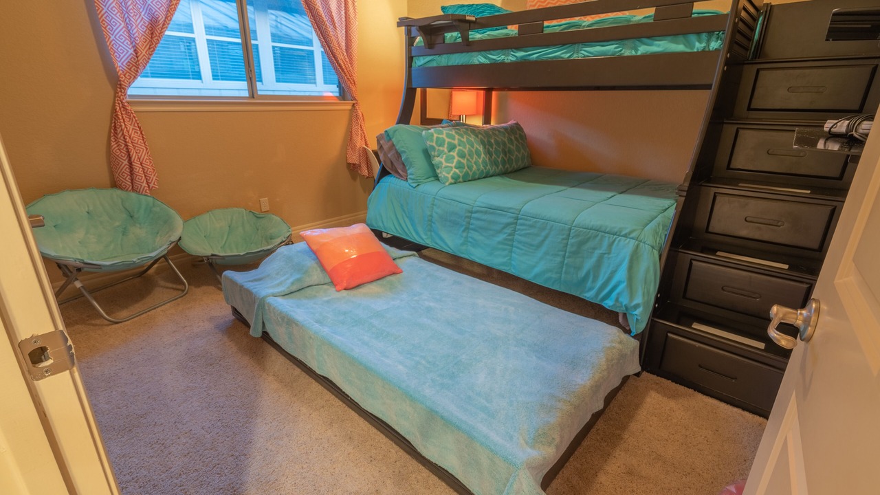 Photo of Bedroom in Canyon Lake