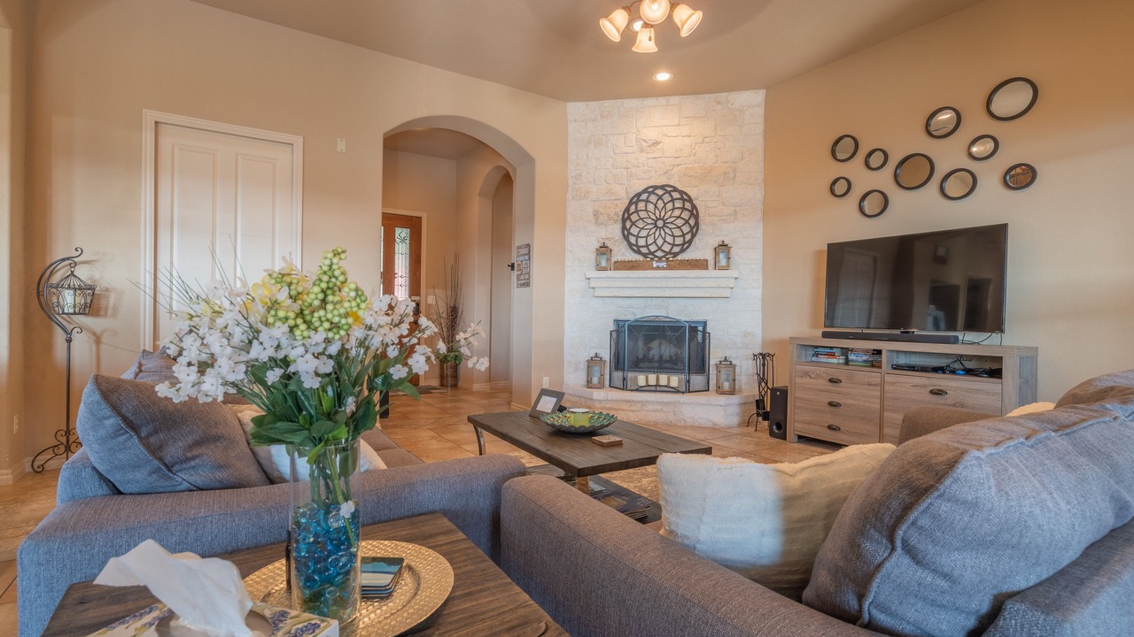 Photo of Livingroom in Canyon Lake