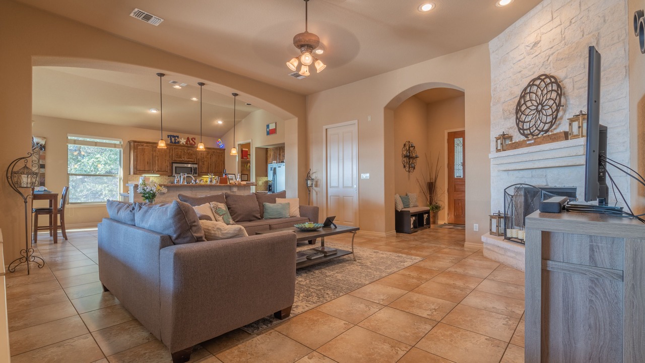 Photo of Bedroom in Canyon Lake