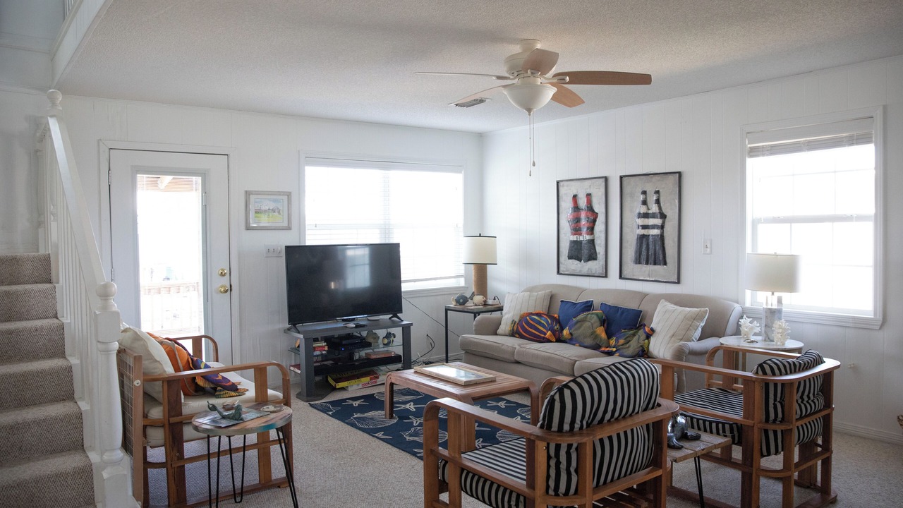 Photo of Livingroom in Silver Cay