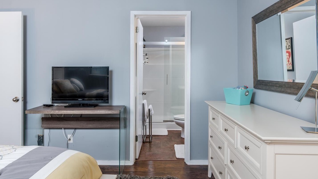 Photo of Bedroom in East Bank