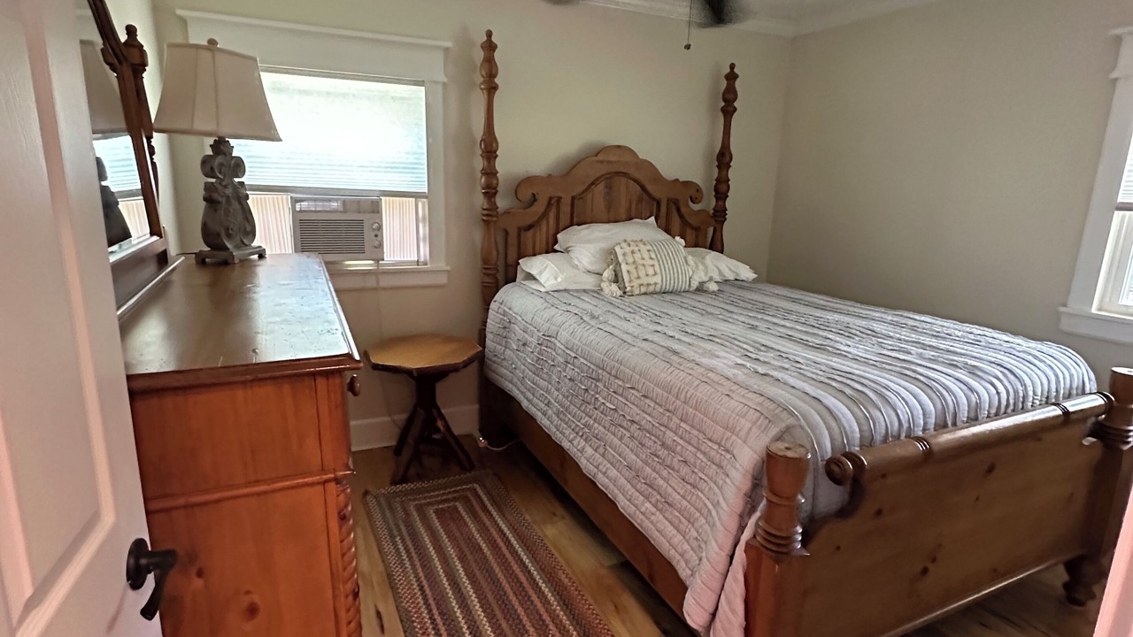 Photo of Bedroom in Bolton Landing