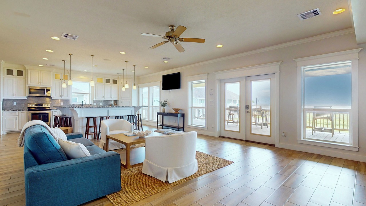 Photo of Livingroom in Crystal Beach