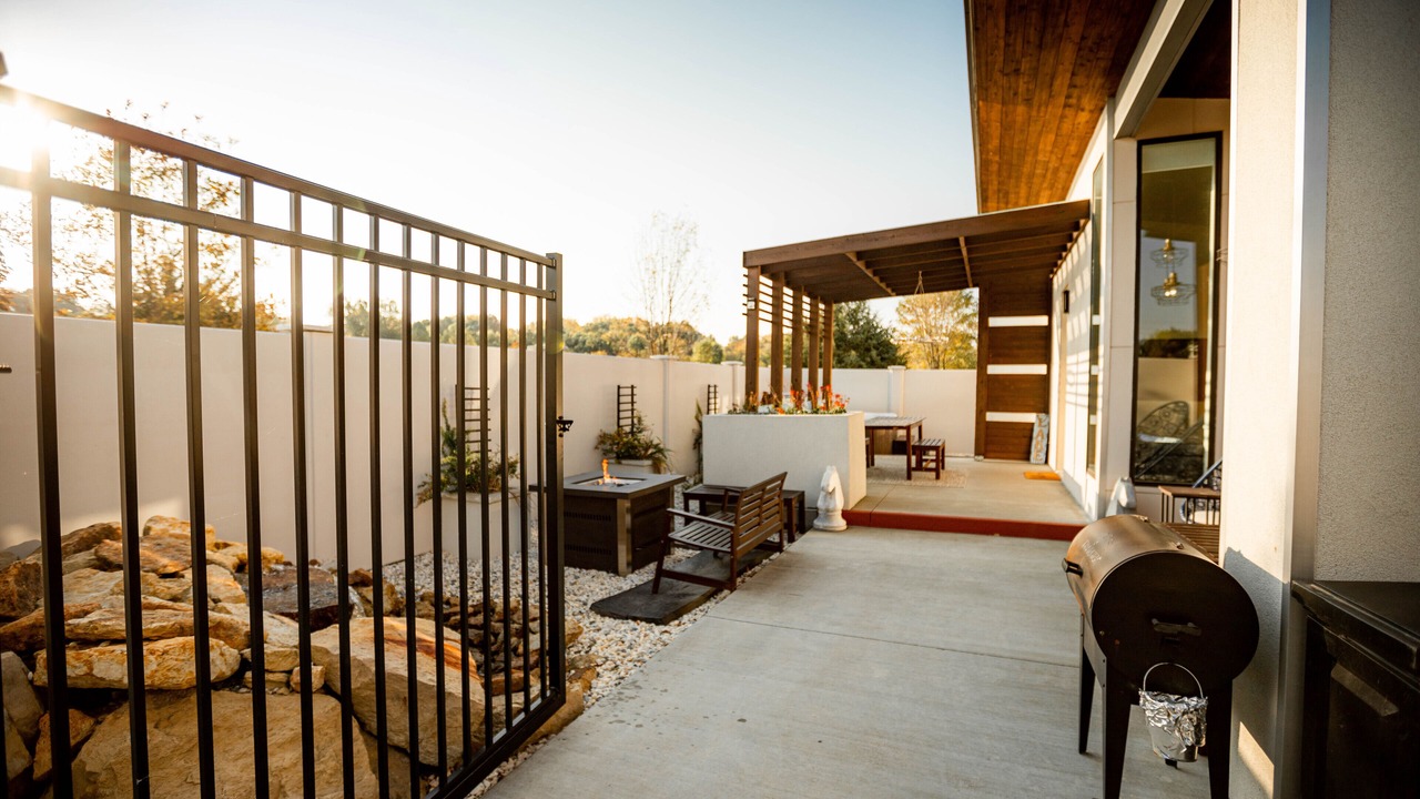 Photo of Patio Balcony in Aldrich