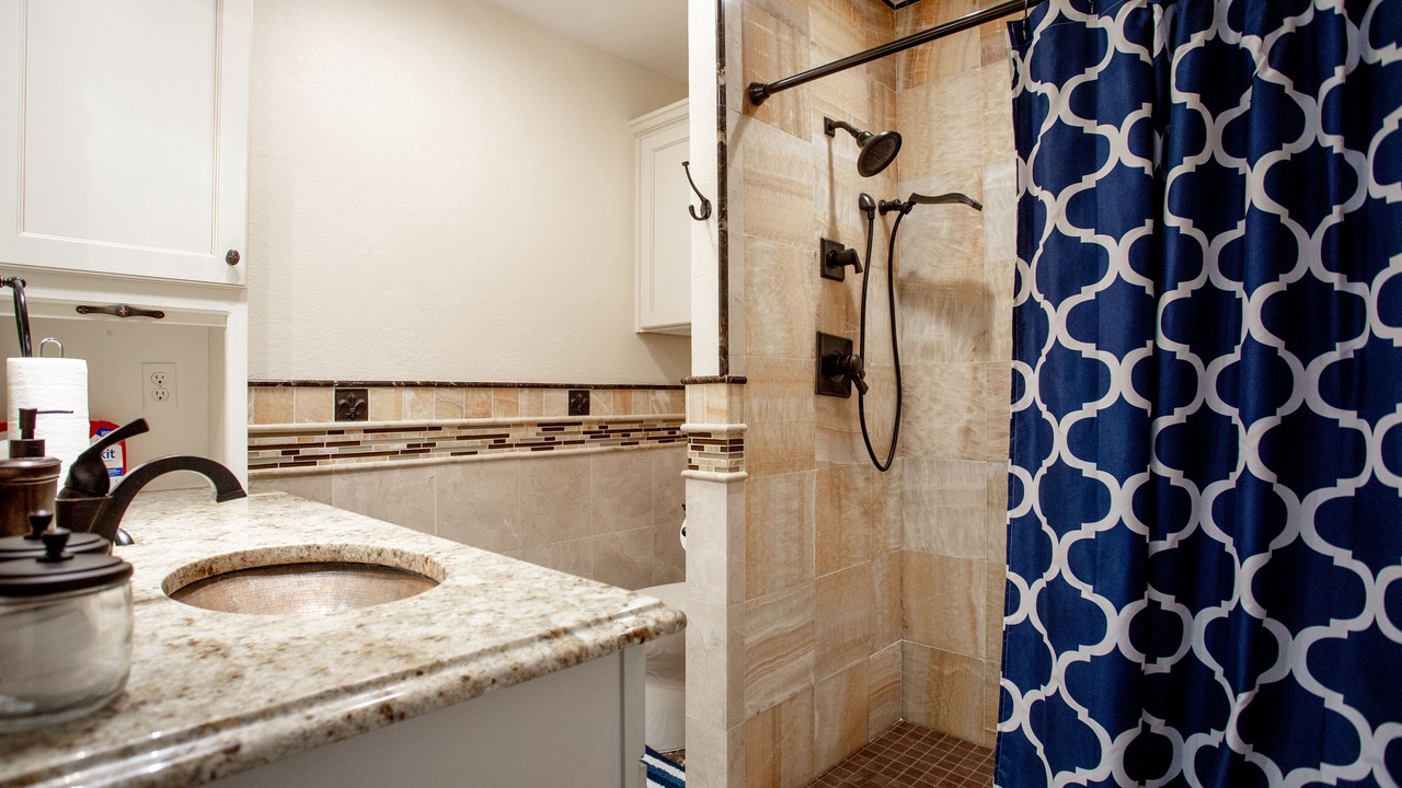 Photo of Bathroom in Wells Branch