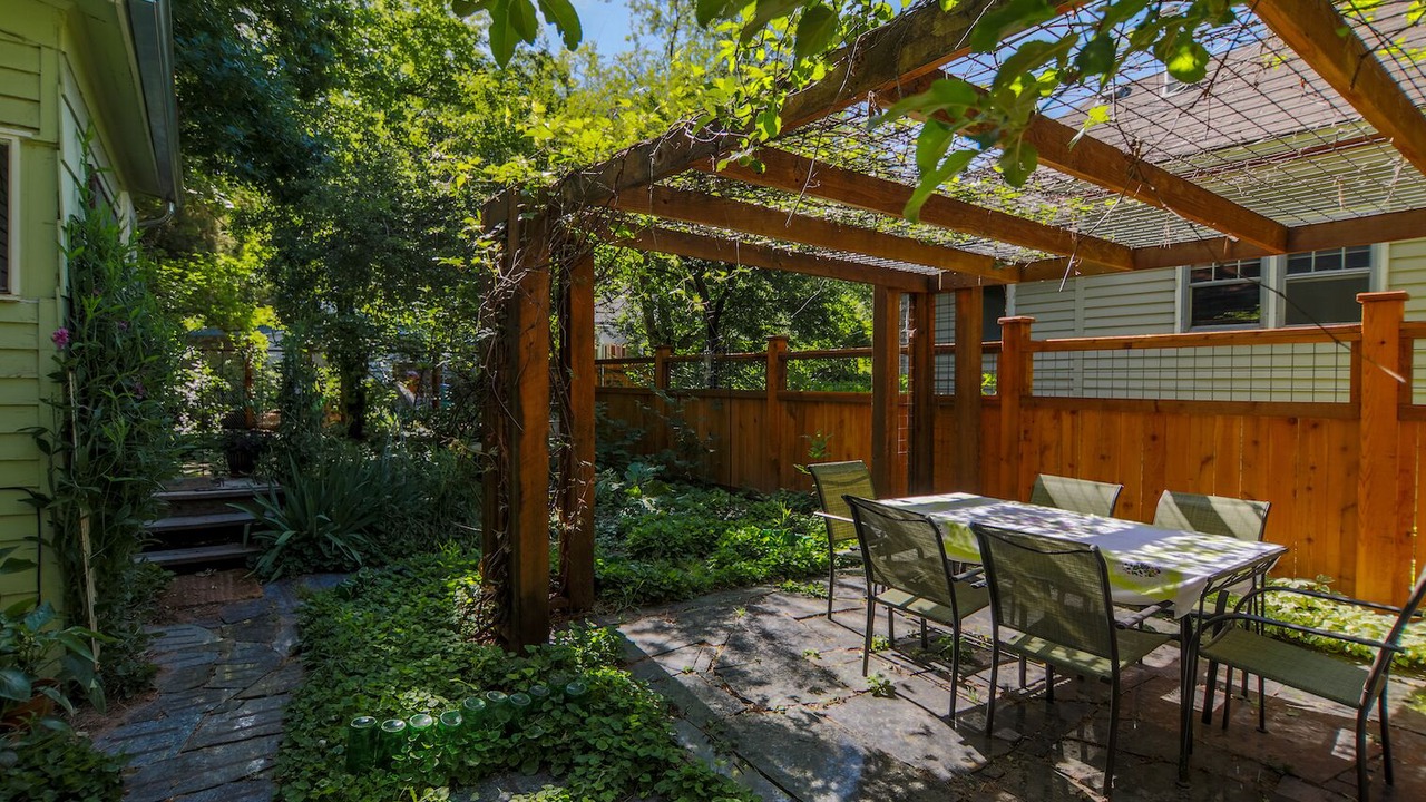 Photo of Outdoor in Old Town West