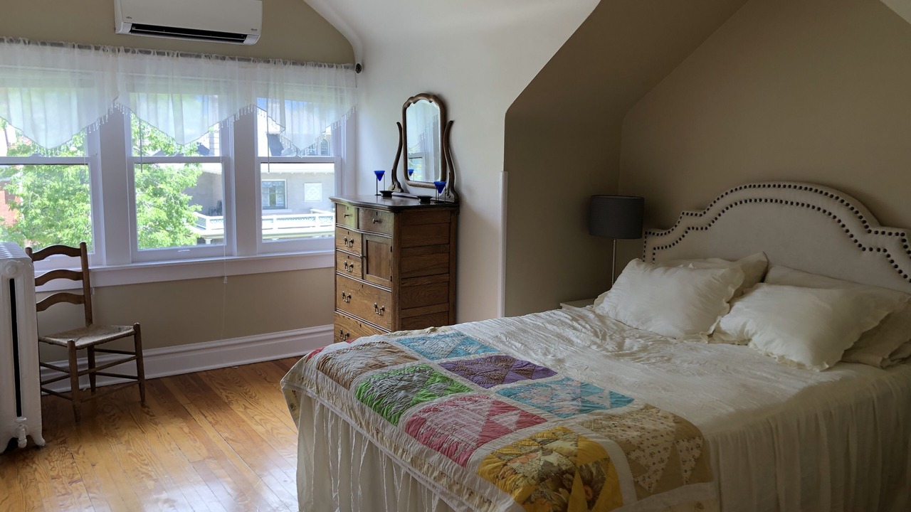 Photo of Bedroom in Alamo Placita