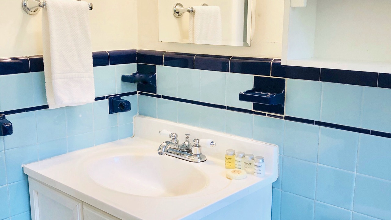 Photo of Bathroom in Cleveland Circle