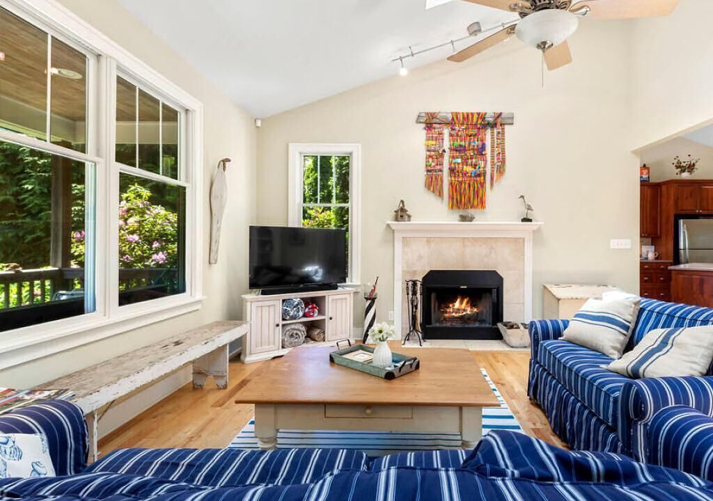 Photo of Livingroom in Union Pier