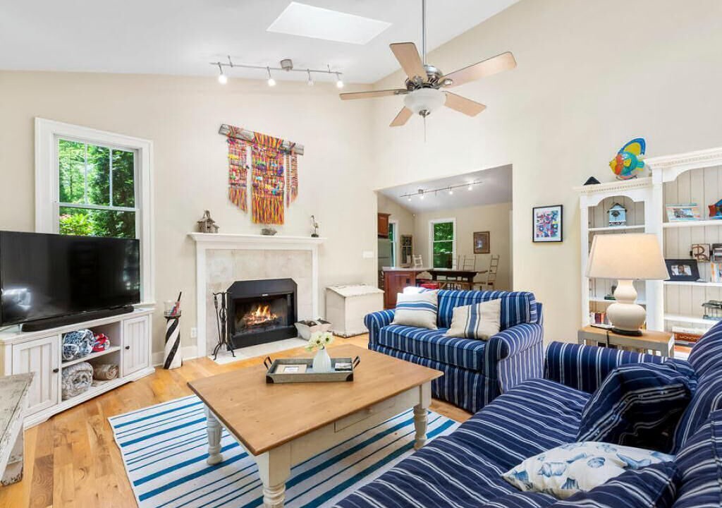 Photo of Livingroom in Union Pier