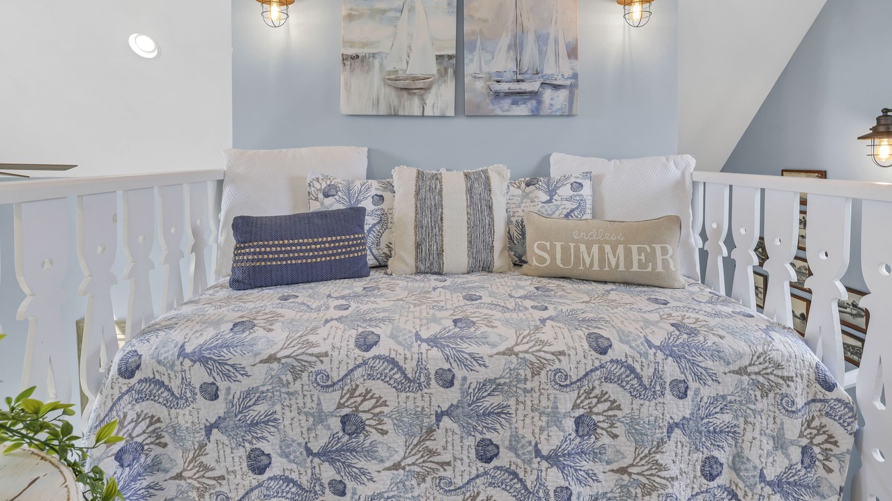Photo of Bedroom in Buckeye Lake
