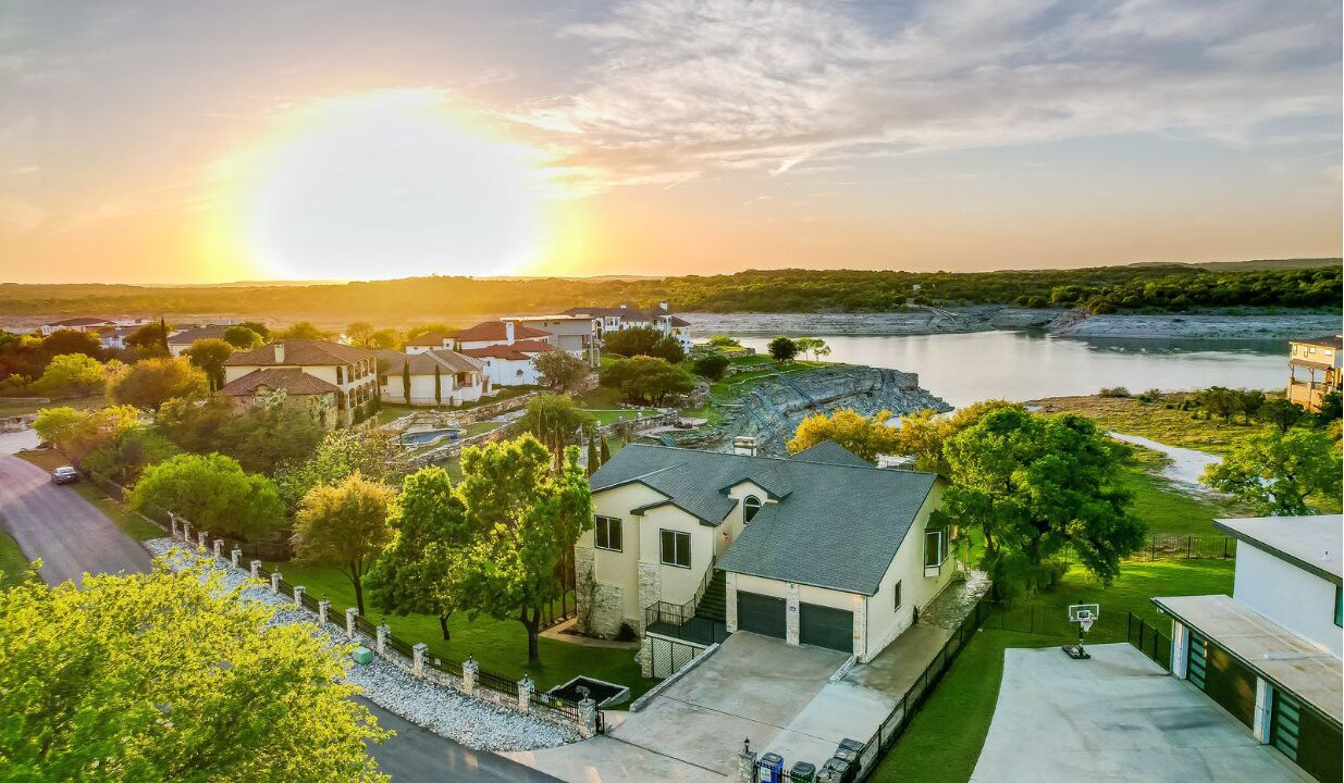 Photo of Outdoor in Highland Lake Estates