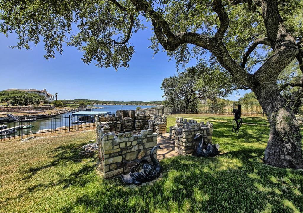 Photo of Outdoor in Highland Lake Estates