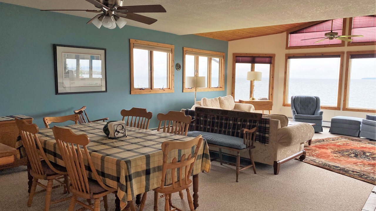 Photo of Livingroom in St Ignace