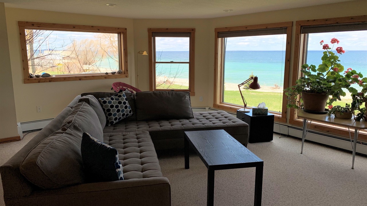 Photo of Livingroom in St Ignace