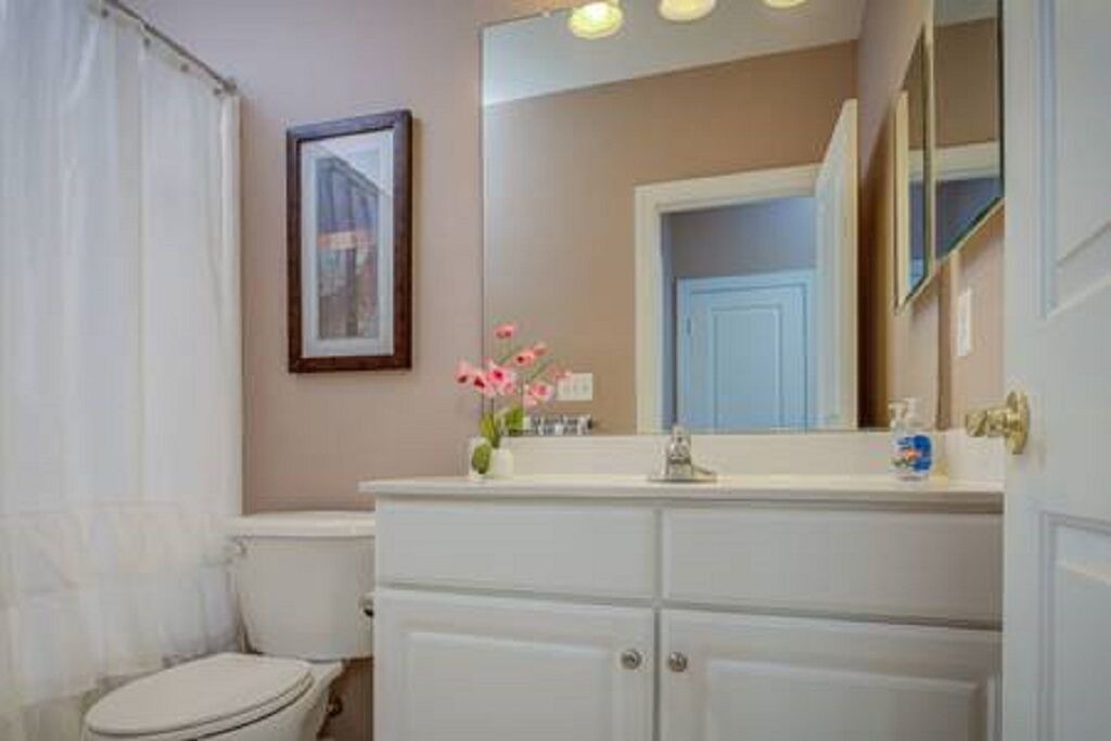 Photo of Bathroom in Dale City