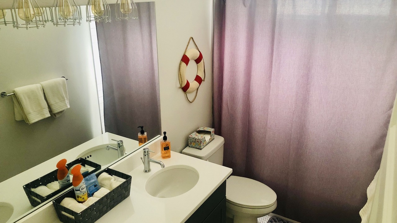 Photo of Bathroom in Columbine Knolls
