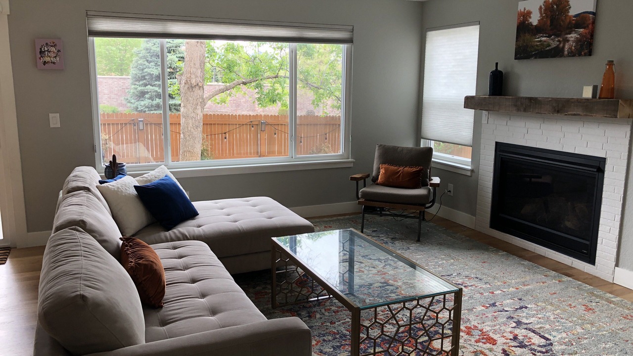 Photo of Livingroom in Columbine Knolls