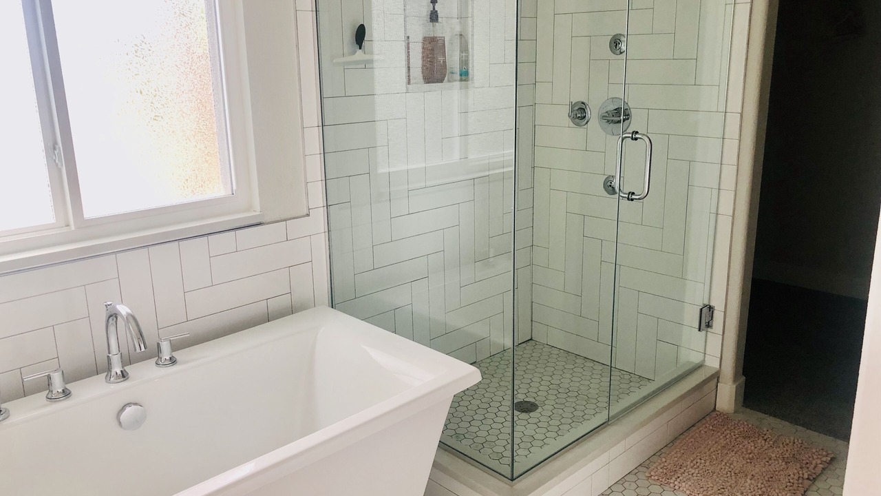 Photo of Bathroom in Columbine Knolls