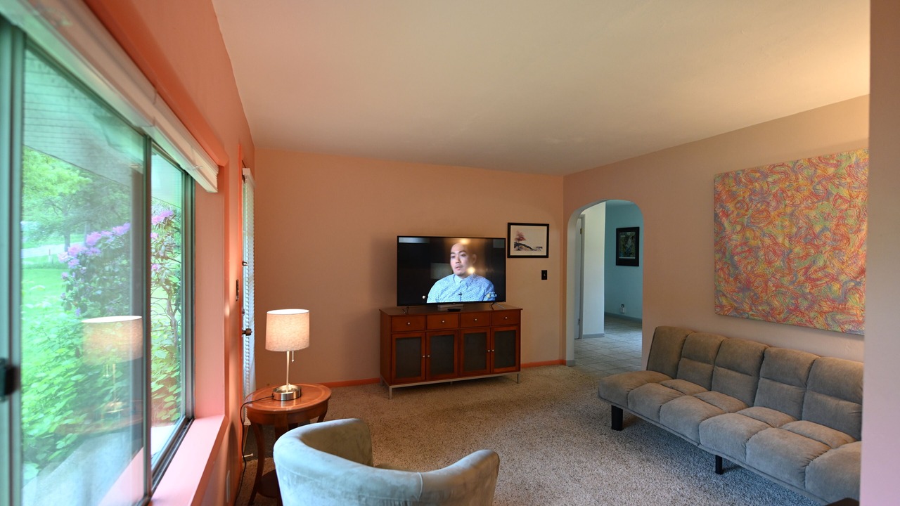 Photo of Livingroom in East Lansing